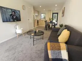 Family Friendly 2BR Townhouse with Fenced Yard