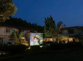 竹林秘境汽車旅館