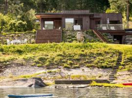 Modern Cabin With Panoramic Views, hotel a Hønefoss
