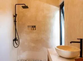 Modern 2-BR Villa in Tumbak Bayuh, Pererenan, Bali