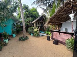 Moonlight surf hostel, hotel i Arugam Bay