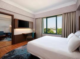 Novotel Solo، فندق في سولو