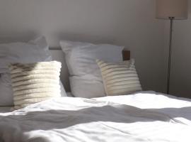Ferienwohnung mit Schminktisch 2OG, Hotel in Gräfenhainichen
