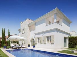 Villa Pia by Nova Villas, hotelli kohteessa Vabriga
