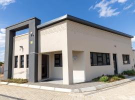Premium Resort Group trading as Premium Resort Guesthouse, hotel Palapye városában