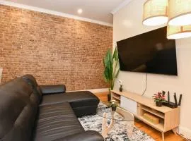 Cozy 2BR Haven Right Above Central Park