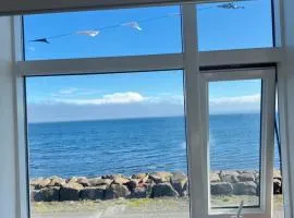 Summerhouse by the ocean