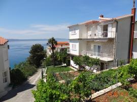 Apartments Klaricic, hotel di Živogošće
