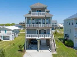 Walk to Beach 4 BR with Hot Tub and Elevator