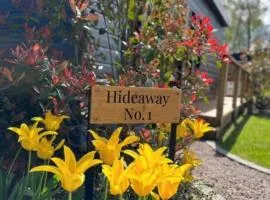 The Woodland - Luxury Glamping Lodge Cheshire