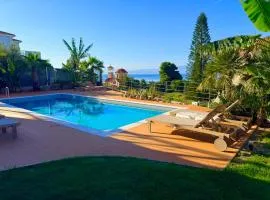 Rastoni Sea View Suite with shared pool