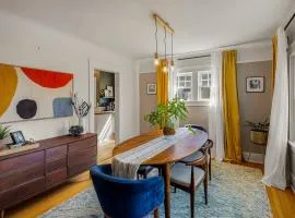 Orchard Luxe - Modern Home in Walking Distance to UO home
