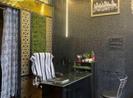 HOTEL Gumber, hotelli kohteessa Sirsa