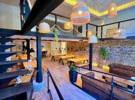 Bajamar hostel, hotel v destinaci Laredo