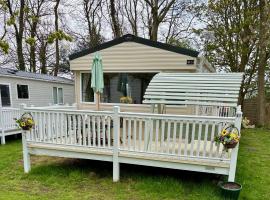 Sunflower Retreat، فندق في Cresswell