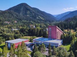 Hotel SOREA MÁJ, hotel en Liptovský Ján