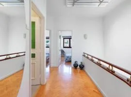 Azuaga House Sunny Charming Apt