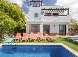 Spacious Villa Laurisilva