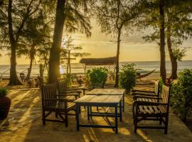 Tsunami beach hotel arugambay, hotel din Pottuvil