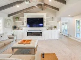 Poolside Escape with Hot Tub! 8 Mi to Dtwn Modesto