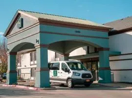 Quality Inn & Suites Irving DFW Airport South