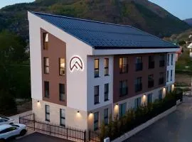 Field Apartments and SPA Kolasin