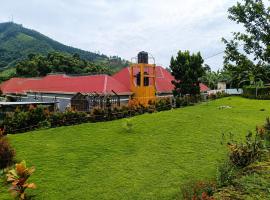 NSHEVI SAFARI HOTEl โรงแรมในRyeru