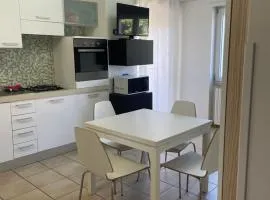 Sabaudia Relax con balcone vicino al centro