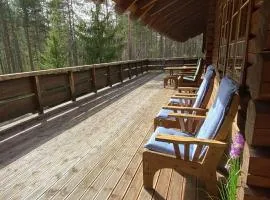 Holmøy Lodge