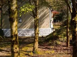 Hug Cottage - Sleeps 4 Garden Fireplace Parking