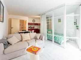 Chic appartement, coeur de Saint Tropez, Place des Lices
