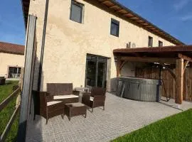 gite avec spa rond 8 pers