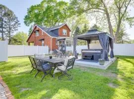 Hot Tub, Grill and Games! Family Getaway in St Louis