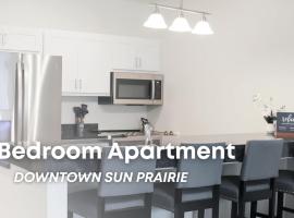 Main Street Sun Prairie WI - 2 Bedroom, hotell i Sun Prairie