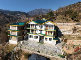 GK Paradise Village Resort & Cottages, hotel en Dharamsala