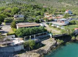 Ergi Riverside Villas