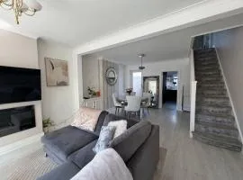 2 Bed Modern Luxury House