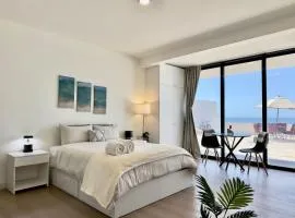 Little Pearl Sea View Studio