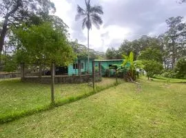 Lakeside 3-BR Forest Cottage