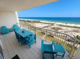 Beach Club B-704 NEW-Completely Updated-Built-in Ice Maker-Beachfront-Resort