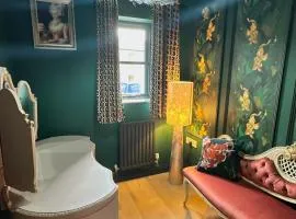 Muddy Boots-La Petite Mews