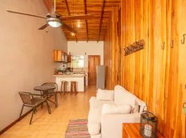 Cozy 2BR Home Near Lake Arenal, Walk to Town