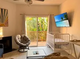 Bright and cozy 1-BR condo, WiFi