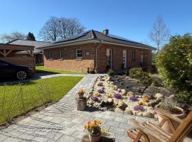 Grodehus-Eigener-Bungalow، فندق في Haby