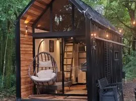 Forest retreat private tiny house and cool climate