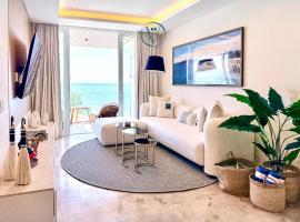 2BR Oceanfront 10 steps of sandy beach, hotel en Bucerías