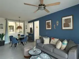 Tropical 2BR, Private Beach Access, Pool, Gated