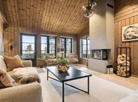 Cozy Cottage With Sauna In Flå