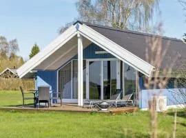 Perfect Base For Art And Flea Market Trips
