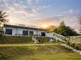 ธารา-คีรี -Tara-Kheree Sky Camp Baankha，Ban Kha的飯店